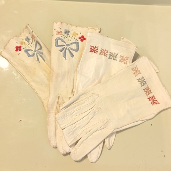 Vintage Lot- Child's Leather gloves - Picture 1 of 5